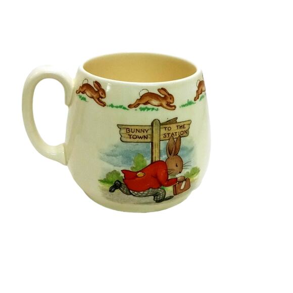 🐇 Bunnykins Easter Mug🧺🐰 Royal Doulton Vintage Postman Town Station Cup - Picture 3 of 12